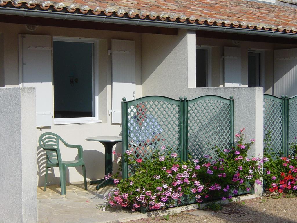 L'Insulaire Studios Saint-Denis-dʼOléron Екстериор снимка